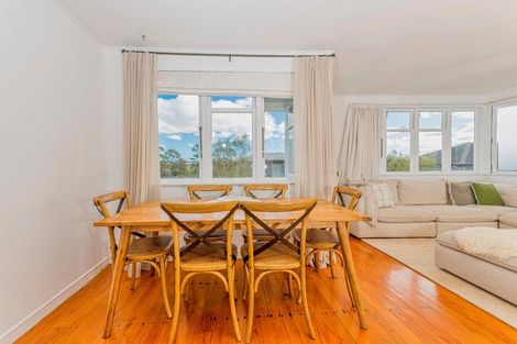 Photo of property in 10 Marie Crescent, Te Atatu South, Auckland, 0610