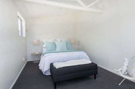 Photo of property in 71a Eastern Terrace, Beckenham, Christchurch, 8023