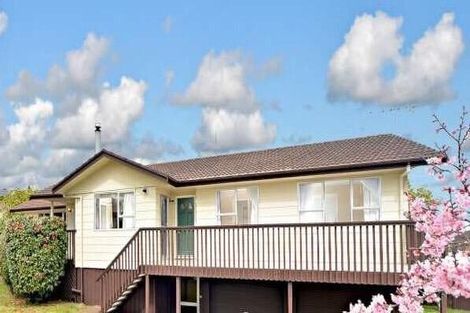 Photo of property in 50 Lewisham Street, Highland Park, Auckland, 2010