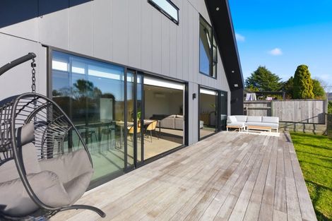 Photo of property in 2 Massee Way, Te Puke, 3119