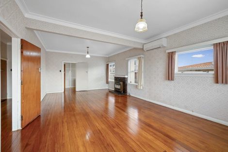 Photo of property in 6 Vogel Street, Fitzroy, New Plymouth, 4312