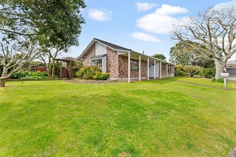 Photo of property in 7 Kaitake Place, Oakura, 4314