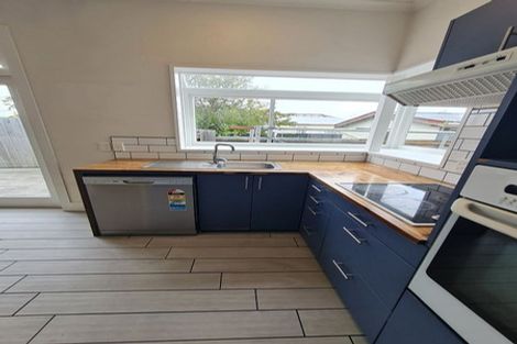 Photo of property in 364a Pages Road, Aranui, 8061
