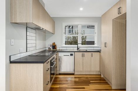 Photo of property in 14 Highbury Drive, Levin, 5510