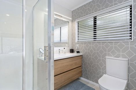Photo of property in 79 Woodman Drive, Tawa, Wellington, 5028