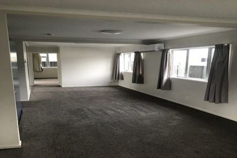 Photo of property in 10a Cambridge Road, Manurewa, Auckland, 2102