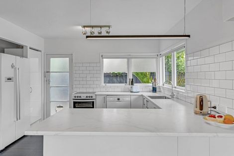 Photo of property in 3/3 Opua Street, Belmont, Auckland, 0622