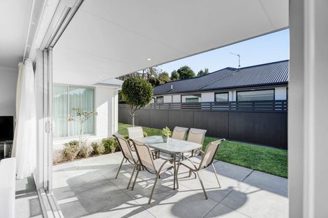 Photo of property in 44 Fernbrook Drive, Hurworth, New Plymouth, 4310