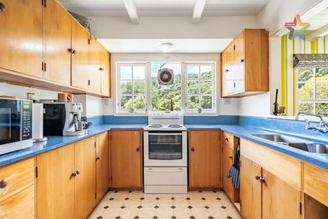 Photo of property in 4 Kerkwall Drive, Naenae, Lower Hutt, 5011