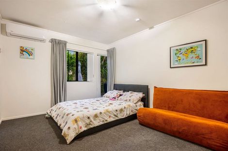 Photo of property in 2/54 Granville Drive, Massey, Auckland, 0614