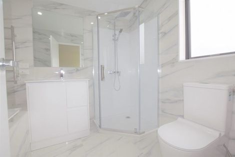 Photo of property in 71a Fruitvale Road, New Lynn, Auckland, 0600