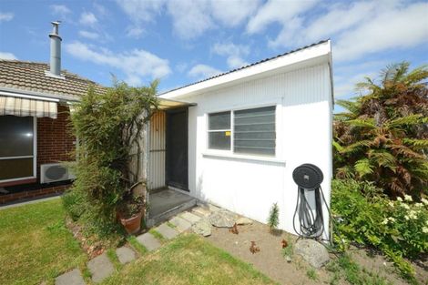 Photo of property in 22 Shands Road, Hornby, Christchurch, 8042