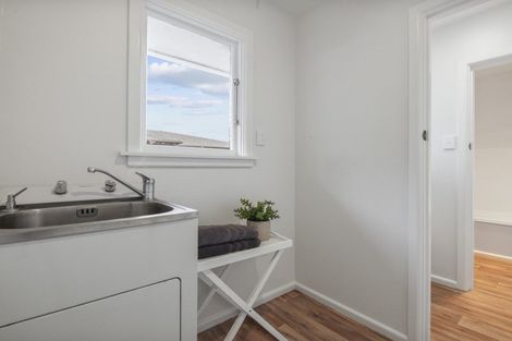 Photo of property in 32 Compton Street, Woolston, Christchurch, 8062