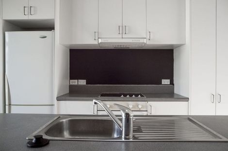 Photo of property in Pirie Street Townhouses, 18/35u Pirie Street, Mount Victoria, Wellington, 6011