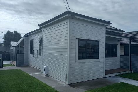 Photo of property in 42 Collins Street, Hawera, 4610