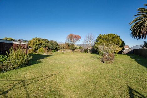 Photo of property in 2 Balmoral Place, Stoke, Nelson, 7011