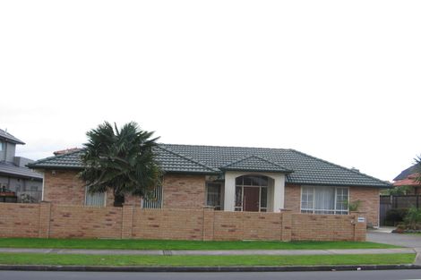 Photo of property in 243 Kilkenny Drive, East Tamaki Heights, Auckland, 2016