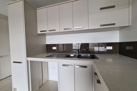 Photo of property in Bella Vista, 1f/84 Gunner Drive, Te Atatu Peninsula, Auckland, 0610