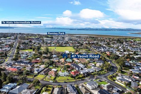 Photo of property in 47 Yeovil Road, Te Atatu Peninsula, Auckland, 0610