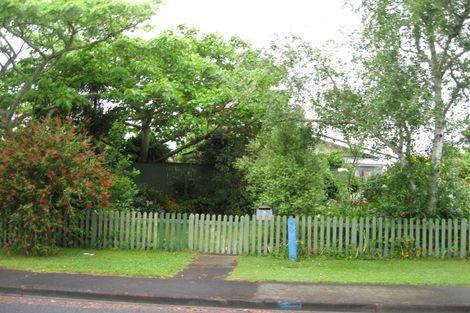 Photo of property in 1/126 Chichester Drive, Rosehill, Papakura, 2113
