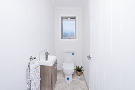 Photo of property in 92 Blairlogie Close, Otatara, 9879