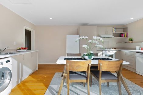 Photo of property in 35 Philomel Crescent, Bayswater, Auckland, 0622