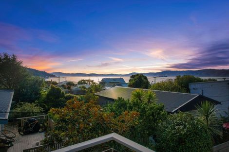 Photo of property in 16a Ferry Street, Seatoun, Wellington, 6022