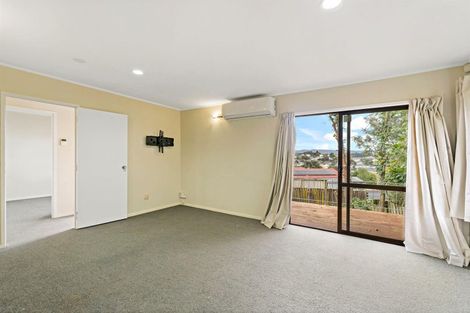Photo of property in 64 Sunvue Road, Glen Eden, Auckland, 0602