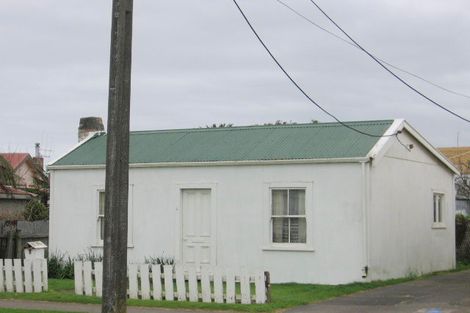 Photo of property in 1 Cook Street, Foxton, 4814
