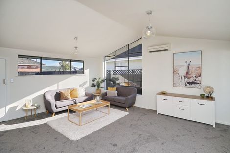 Photo of property in 21 Croziers Road, St Albans, Christchurch, 8052