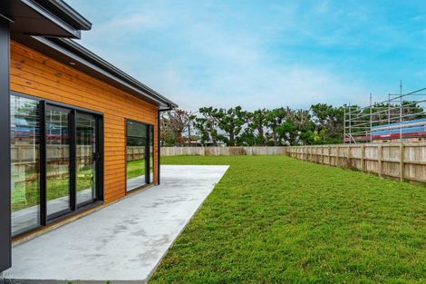 Photo of property in 8 Miles Lane, Carterton, 5713