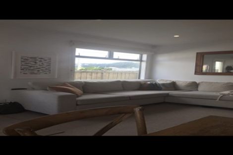 Photo of property in 201 Onepu Road, Lyall Bay, Wellington, 6022
