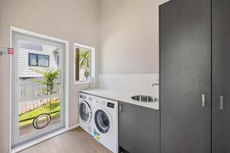Photo of property in 60 Mili Way South, Ranui, Auckland, 0612