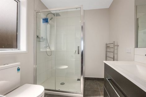 Photo of property in 64 Kakariki Grove, Waikanae, 5036