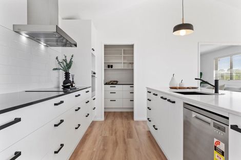 Photo of property in 45 Ridge Drive, Omokoroa, 3114