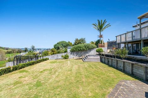 Photo of property in 21 Brigitte View, Snells Beach, 0920