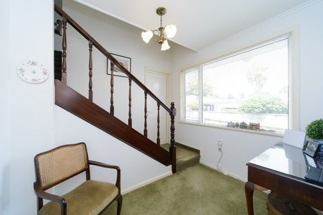 Photo of property in 15 Parkland Crescent, Terrace End, Palmerston North, 4410