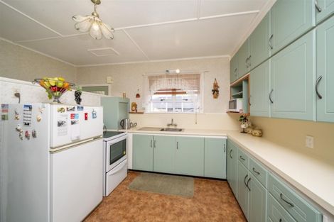 Photo of property in 187 Waihi Road, Hawera, 4610