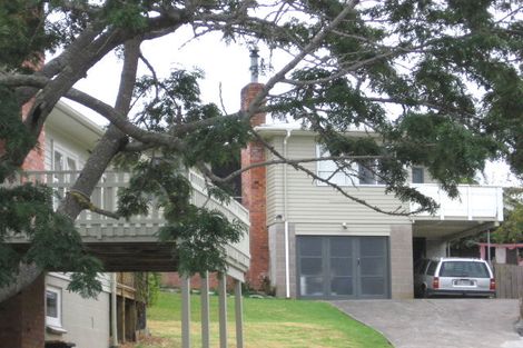 Photo of property in 6 Packham Place, Beach Haven, Auckland, 0626