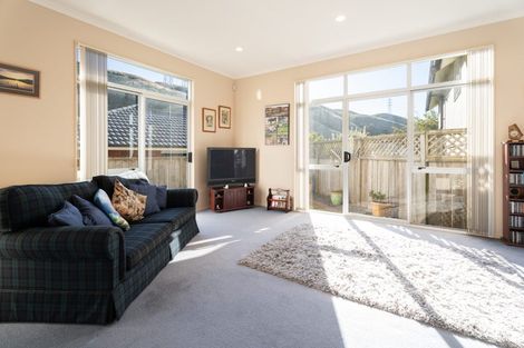 Photo of property in 2 Sandybrow, Churton Park, Wellington, 6037