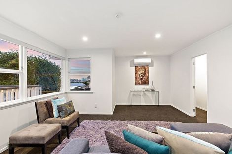 Photo of property in 27 Sunvue Road, Glen Eden, Auckland, 0602