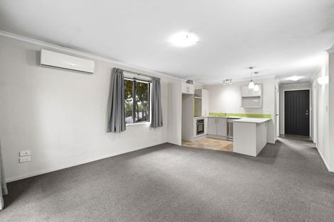 Photo of property in 1/240 Old Farm Road, Hillcrest, Hamilton, 3216