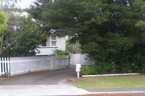 Photo of property in 1/27 Becroft Drive, Forrest Hill, Auckland, 0620