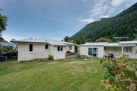 Photo of property in 17 Sawmill Road, Queenstown, 9300