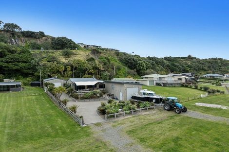 Photo of property in 21 Orete Point Road, Waihau Bay, Te Kaha, 3199