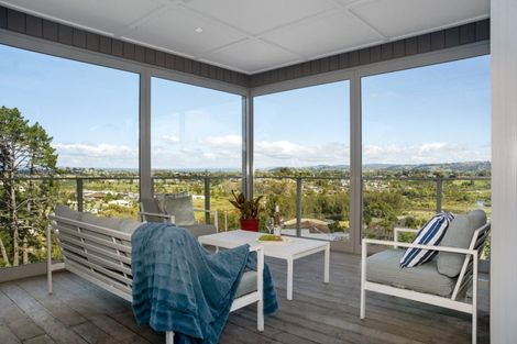 Photo of property in 7 Sereno Vista, Bellevue, Tauranga, 3110