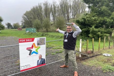 Photo of property in 2-10 Great North Road, Waipawa, 4210