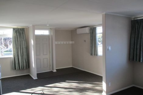 Photo of property in 22 Temuera Street, Otaki, 5512