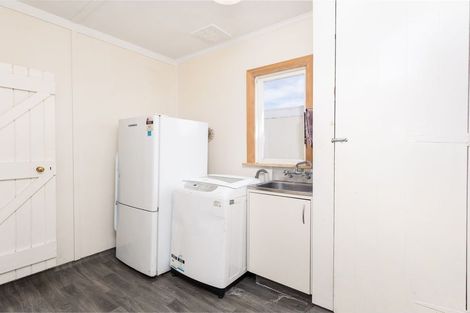 Photo of property in 4 Moorhouse Street, Waimate, 7924