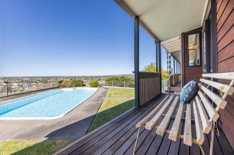 Photo of property in 35 Cumberland Rise, Taradale, Napier, 4112